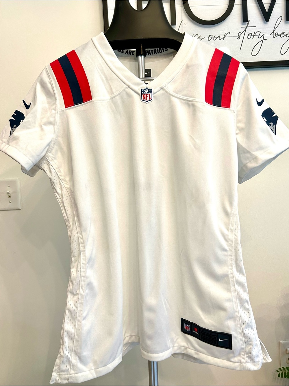 Nike New England Patriots On Field Jersey NWOT Women Sz XL With Defects